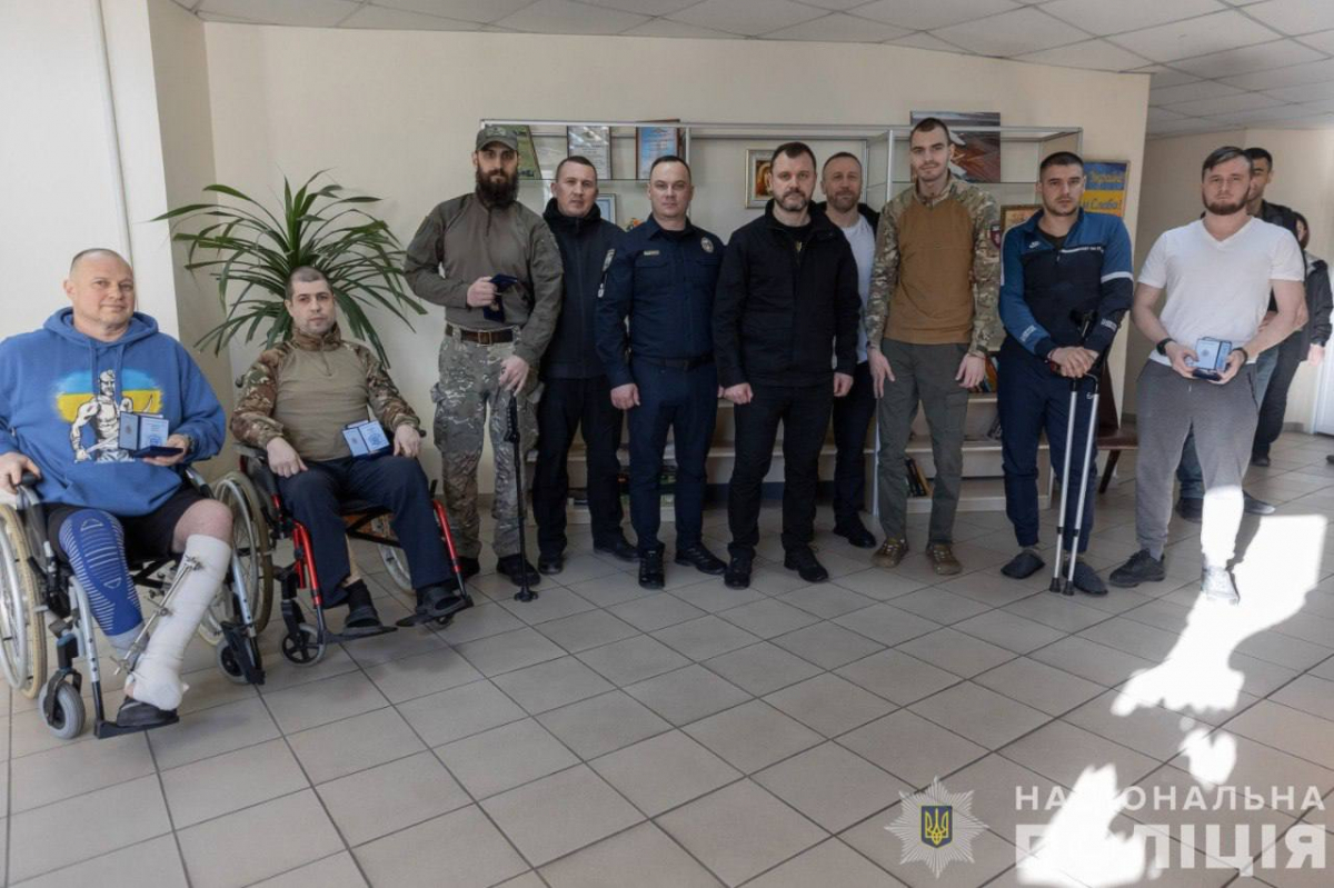Очільники МВС і Нацполу провідали поранених бійців бригади «Лють»