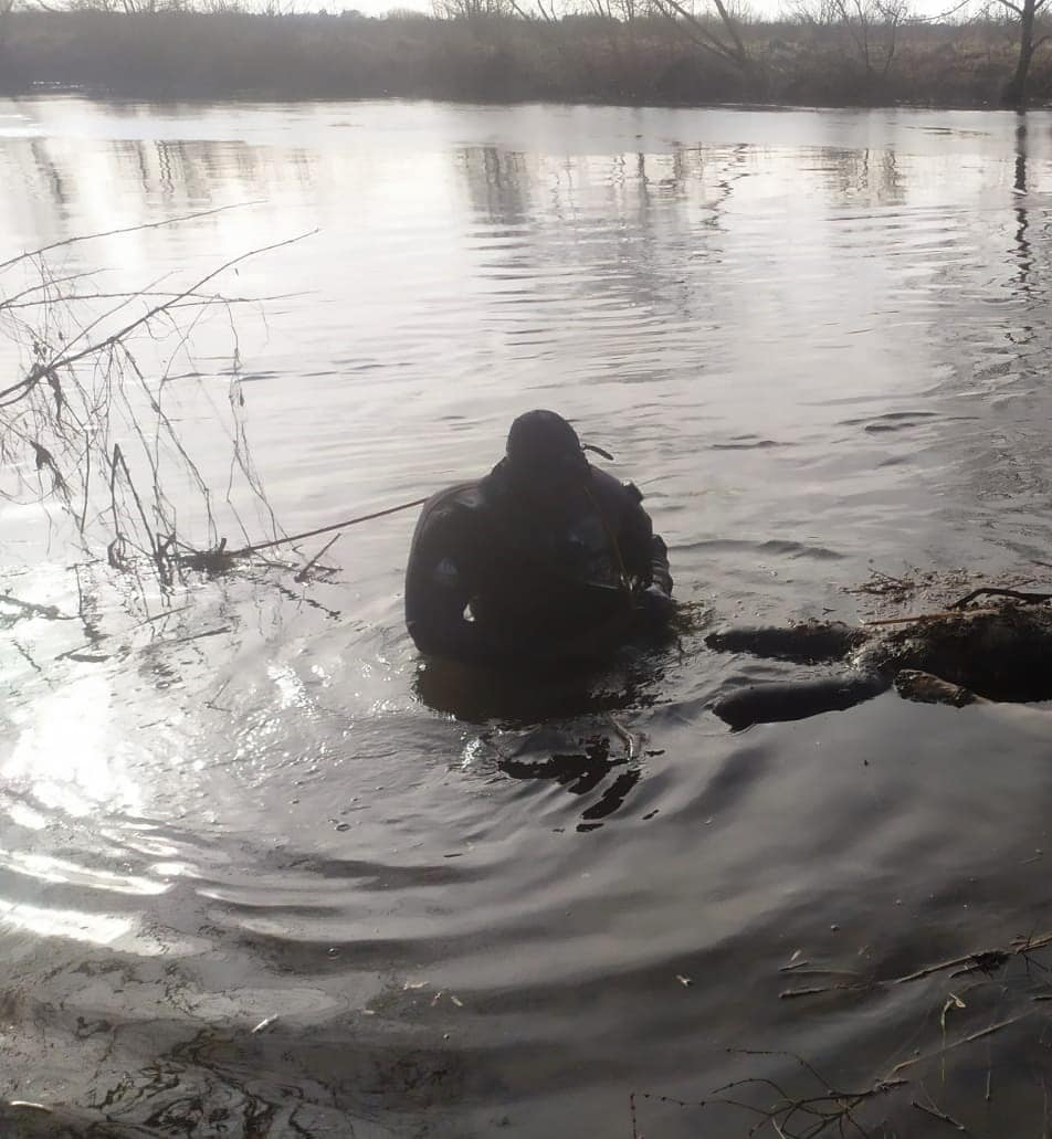 У річці на Волині водолази знайшли труп
