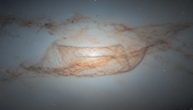 Hubble зафіксував загадкове явище у сузір’ї Діви