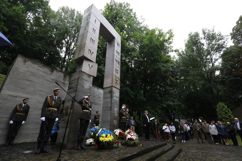 81 рік тому у Львові на Вулецьких пагорбах розстріляли польських професорів