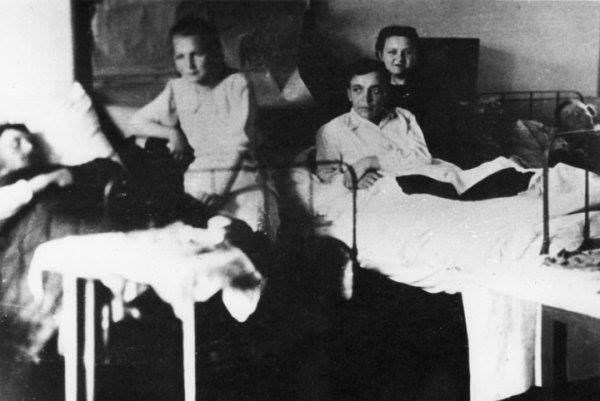 У жовтні 1910 року у Львові почала діяти перша в історії України фахова організація лікарів-українців