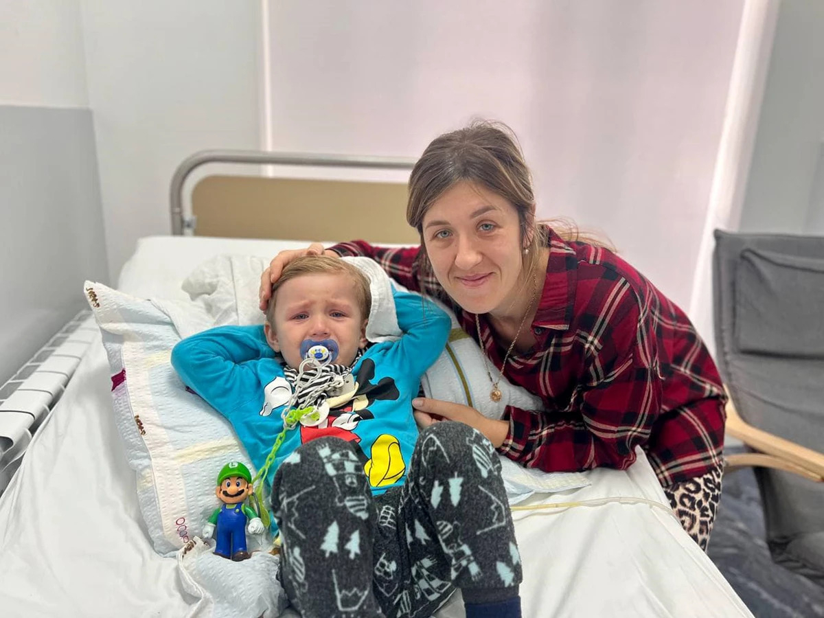 Львівські хірурги успішно вилікували 2-річного хлопчика із пневмонією