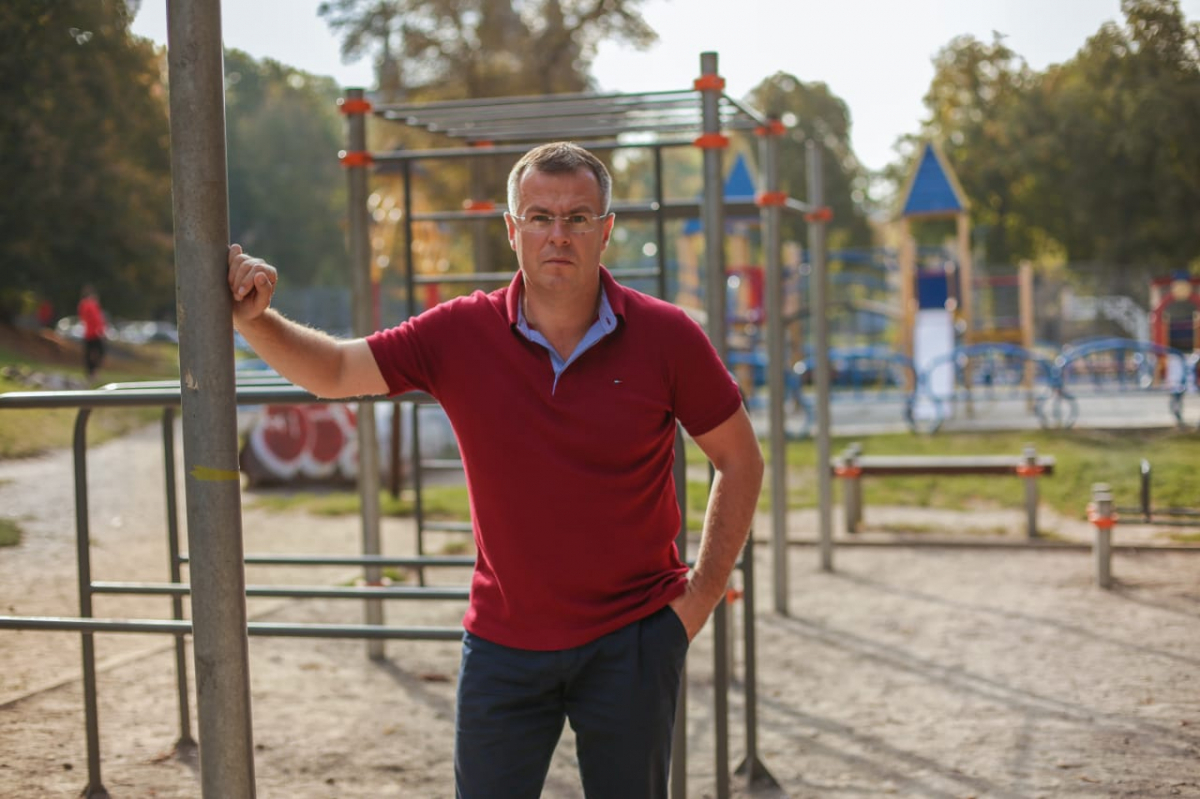 Будівництво 10 садочків та 10 шкіл за 5 років – кандидат на мера Львова Тарас Кльофа пояснив, де візьме гроші