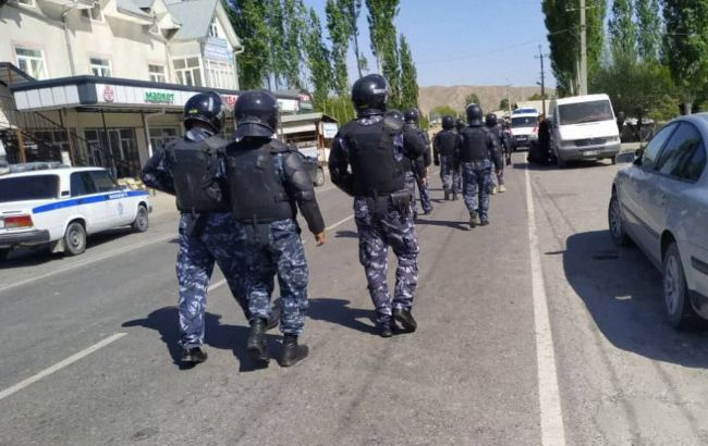 На кордоні Киргизії і Таджикистану спалахнула військова сутичка: що відомо