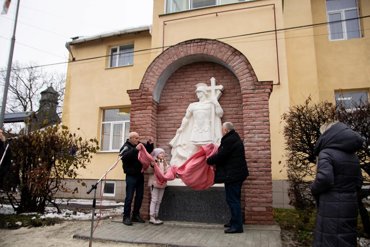 У Дрогобичі відкрили памʼятний знак ліквідаторам аварії на ЧАЕС