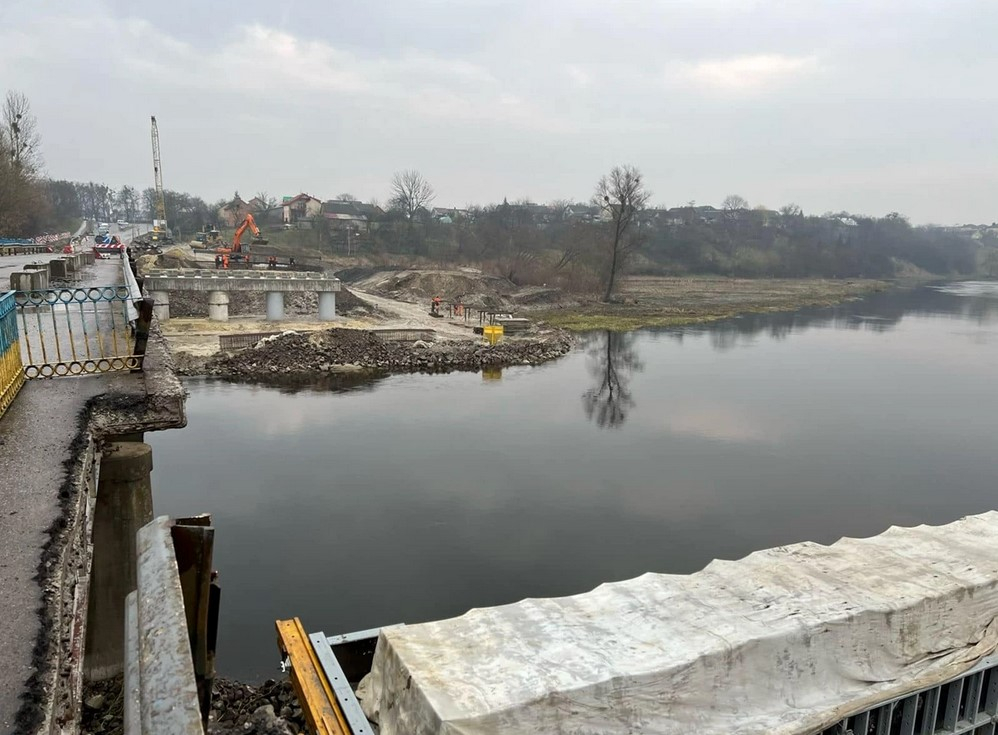 У Сокалі триває реконструкція мостового переходу через Західний Буг