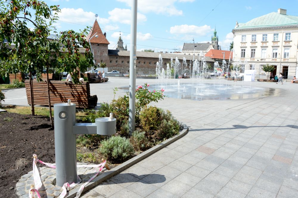 У Львові встановили ще три питні фонтани