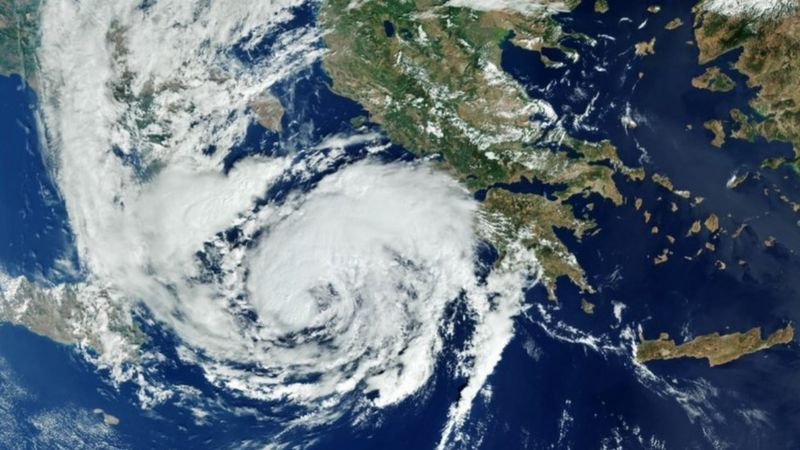 Західну Грецію накрив потужний шторм Янос