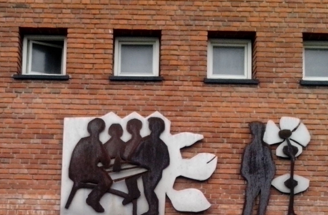 Малюнок на стіні школи Кофода в Копенгагені (Данія)