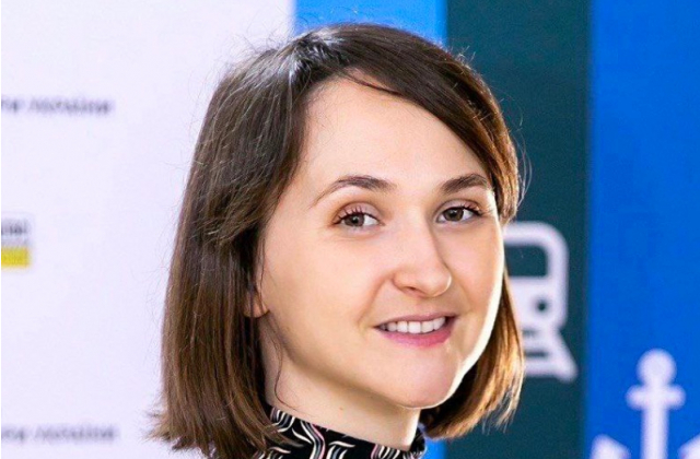 Олександра Азархіна