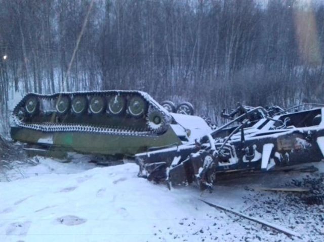Фото з Омської області, де перекинувся вантажний потяг.
