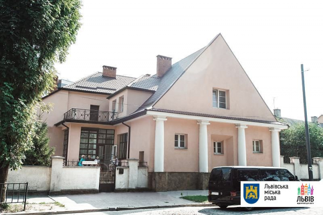 У Львові діє реабілітаційний центр, де доглядають за людьми похилого віку