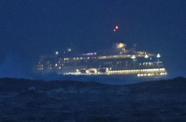 У лайнера поруч з берегами Норвегії відмовив двигун: евакуювали більше 300 чоловік