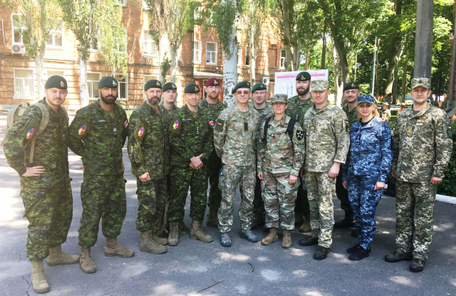 Експерти НАТО відвідали центри підготовки сержантського складу
