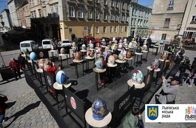 У Львові на площі Музейній стартував дев’ятий "Фестиваль писанок"