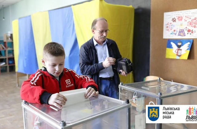 Станом на 12.00 год у Львові проголосувало 13.3% виборців