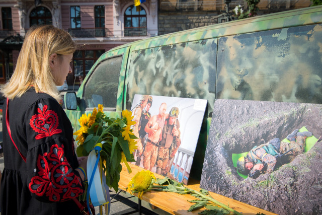 У Львові відкрили документальну виставку, присвячену пам’яті полеглих у боях за Іловайськ. Фото Гал-інфо, Олена Ляхович