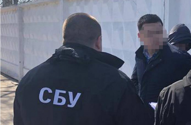 На хабарі затримали працівника поліції Вінницькій області