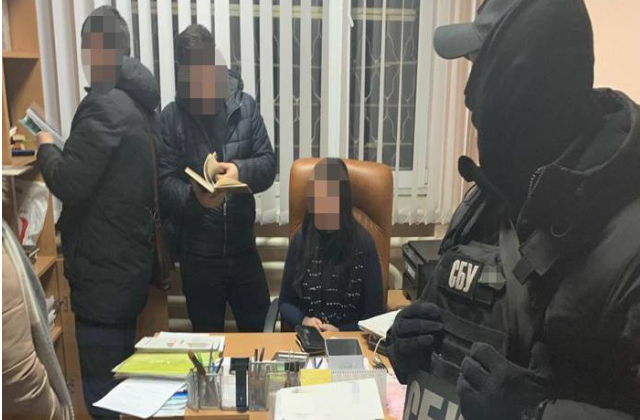 На хабарі затримали керівника однієї з міських прокуратур Київщини