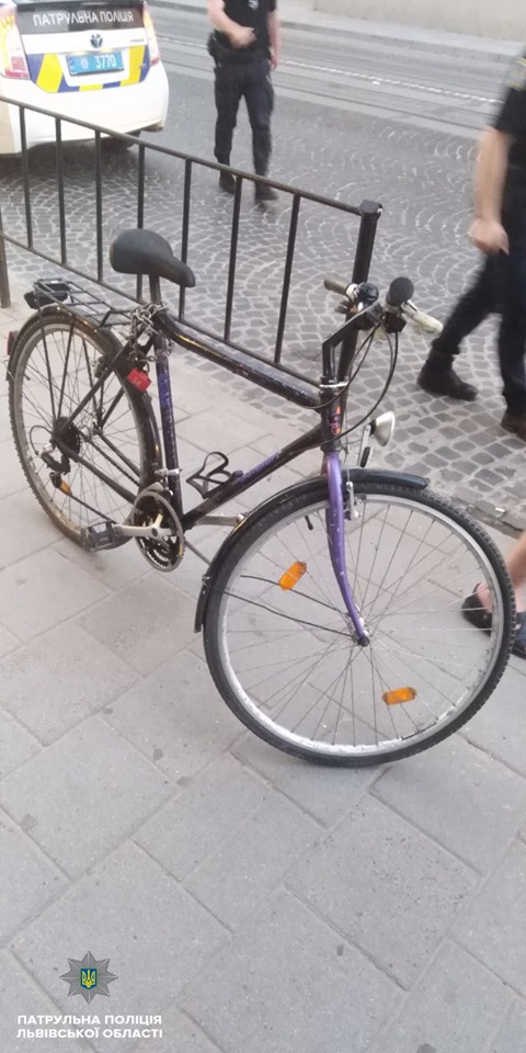 У Львові затримали ймовірних крадійок велосипеда
