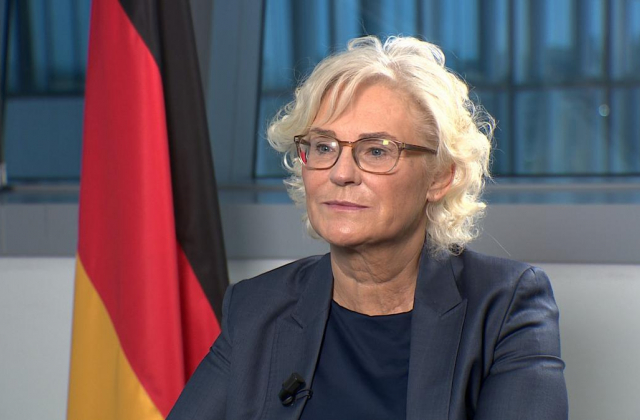 Міністерка оборони Німеччини Крістіне Ламбрехт