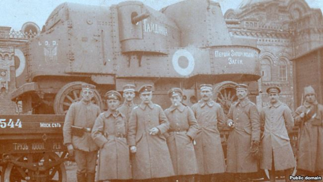 Важкий бронеавтомобіль «Гайдамака», учасник походу на Крим навесні 1918-го. Фото: www.radiosvoboda.org.