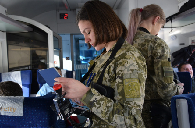 Двох неповнолітніх дівчат намагалися вивезти з України з порушенням законодавства