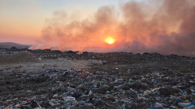 Поблизу Нового Роздолу горіло стихійне сміттєзвалище