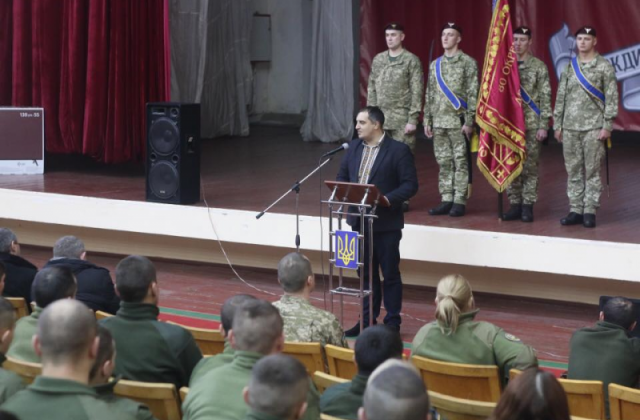 Олександр Ганущин привітав військову частину А0284 з річницею створення