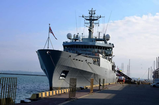 Українські моряки проходять стажування на кораблі Королівських ВМС Великобританії