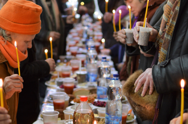 "Емаус-Оселя" запрошує людей у потребі на Різдвяний Святвечір у Львові