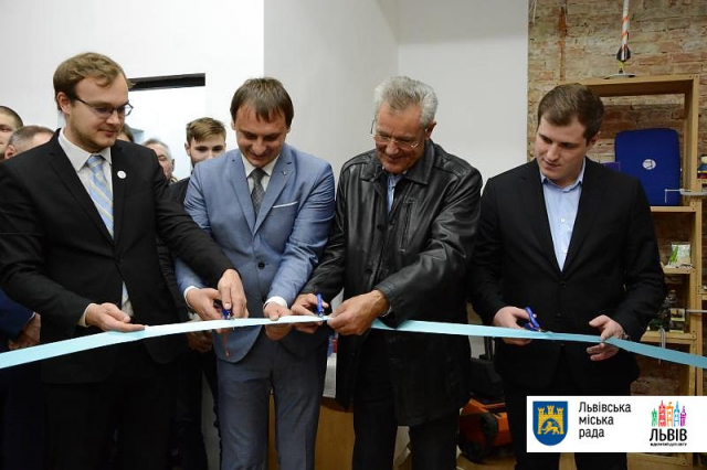У Львові відкрили технологічну лабораторію Tech Lablnno