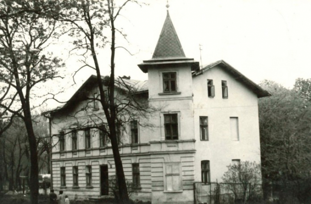 Будинок Терлецького на вулиці Сахарова, 52. Фото 1988 року.