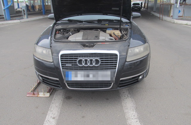 На Одещині прикордонники виявили викрадену в Болгарії автівку. Фото: прес-служба АДПСУ