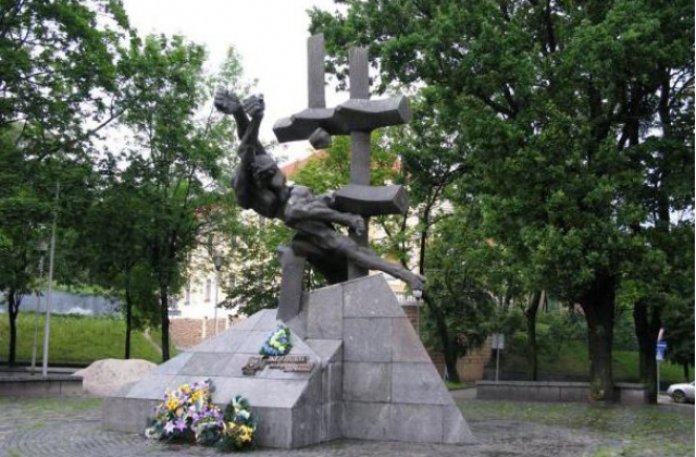 Пам’ятник Жертвам комуністичних злочинів у Львові