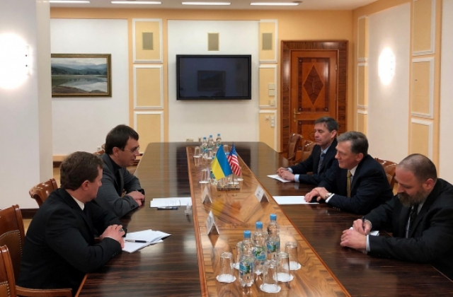 Міністр інфраструктури України провів зустріч із заступником помічника Держсекретаря США
