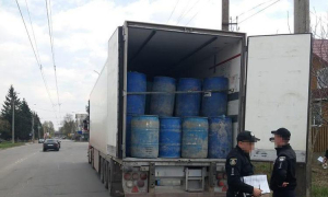 В Україні ліквідували міжнародний канал незаконного ввезення спирту