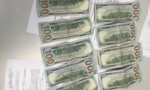 Іноземець пропонував 1000 доларів хабара за пропуск в Україну. Фото: ДПСУ