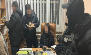 На хабарі затримали керівника однієї з міських прокуратур Київщини