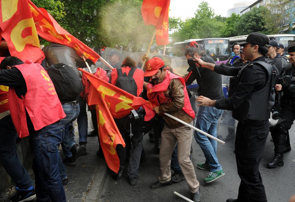 В Стамбулі розігнали несанкціоновану першотравневу демонстрацію