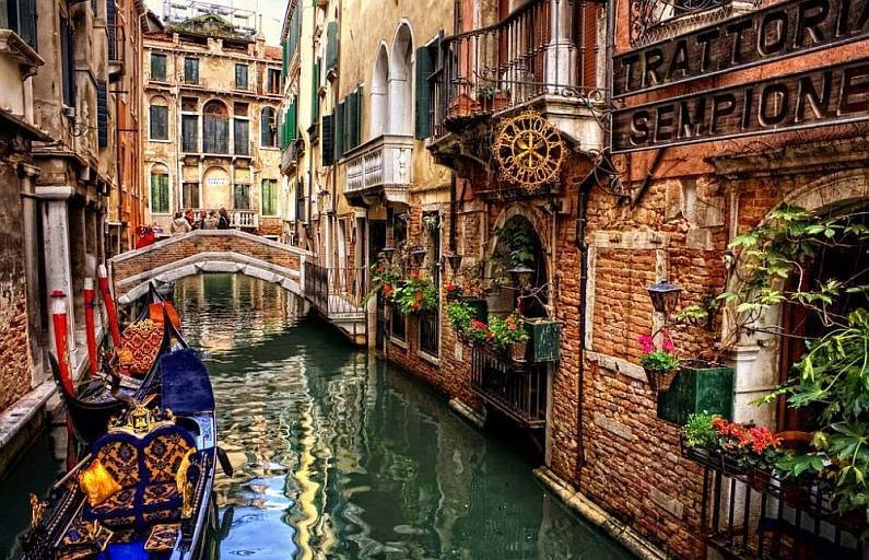 Відтепер у Венеції туристам доведеться платити за вхід у місто