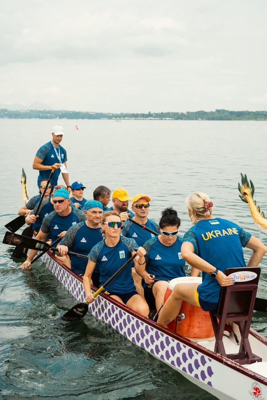 Українські веслувальники тріумфували на Чемпіонаті світу з веслування на човнах "Дракон" у Філіппінах