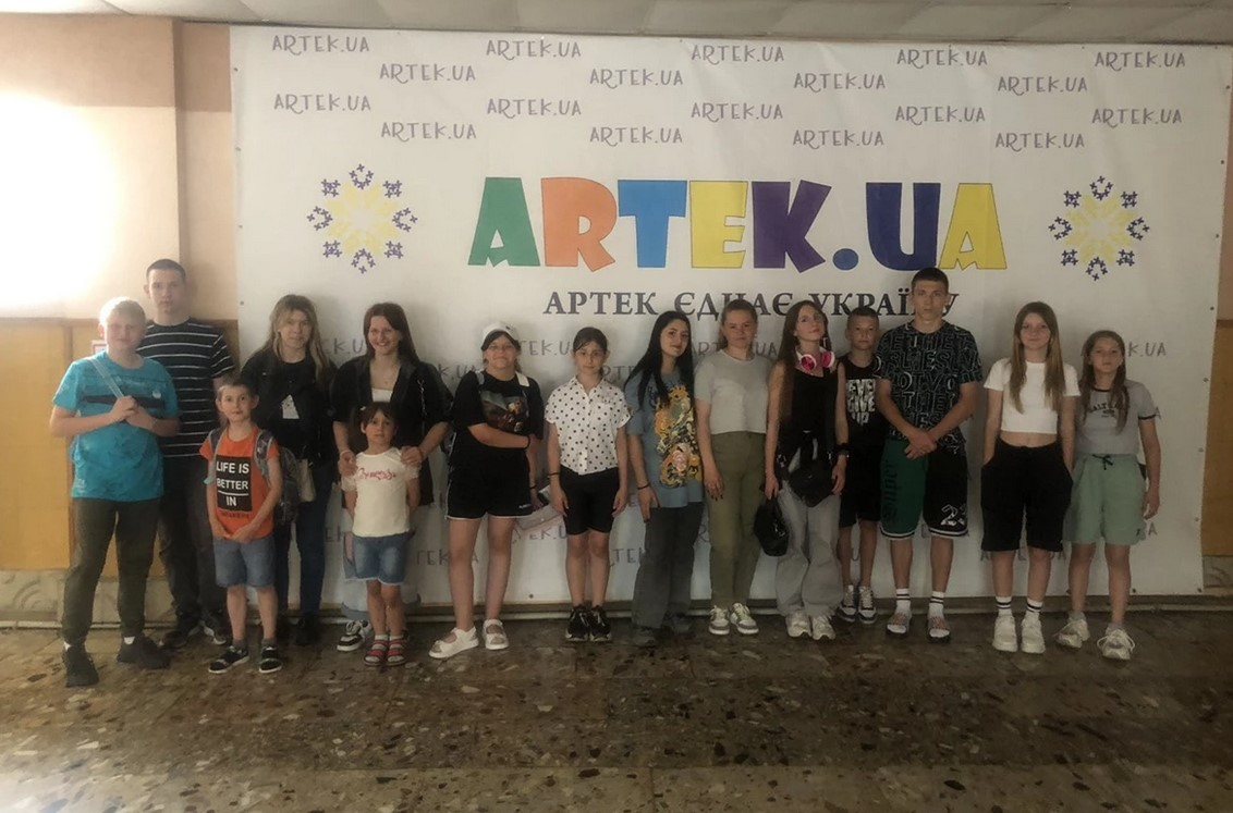 Ще 15 дітей зі Львівщини вирушили на оздоровлення в «Артек»