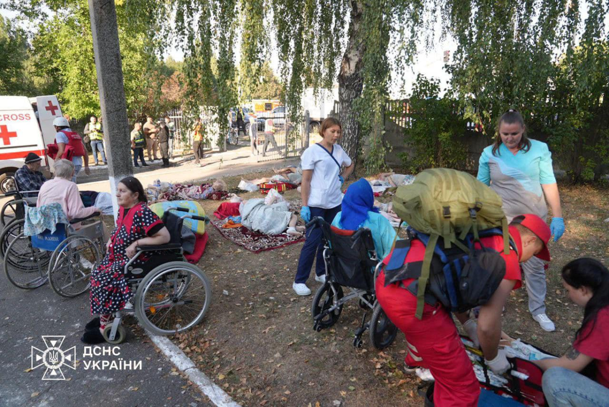 Атака росіян на Суми: в момент удару по геріатричному пансіонату там перебував 221 пацієнт