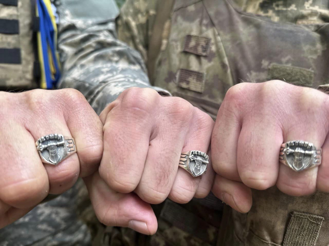 Фото Служби зв’язків з громадськістю 14 Окремої механізованої бригади імені князя Романа Великого та 5 Окремої танкової бригади.