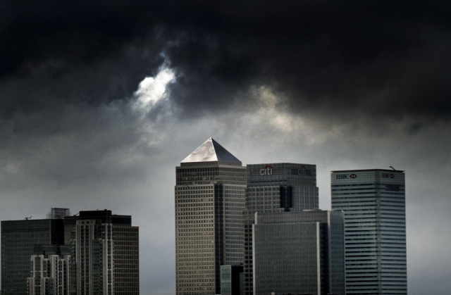 МВФ попереджає про грозові хмари фінансової кризи