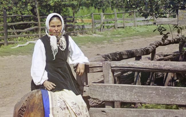 Українка в Путивлі у 1905 році Фото: loc.gov.