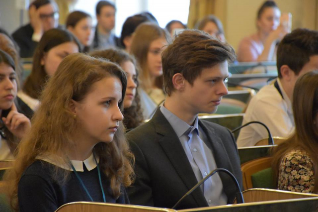 У Львові розпочала роботу Генасамблея Європейського молодіжного парламенту