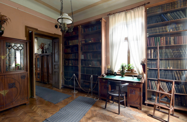 Бібліотека у музеї Франка у Львові