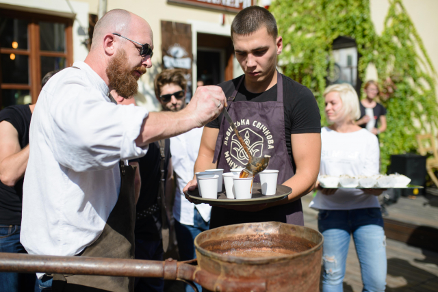 Офіційне відкриття XII Фестивалю кави (Lviv coffee festival-2018) на площі Музейній. Фото: Марія Шевців, Гал-інфо